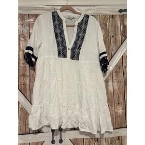 Womens Cezele white dress sz M midi length preloved #261